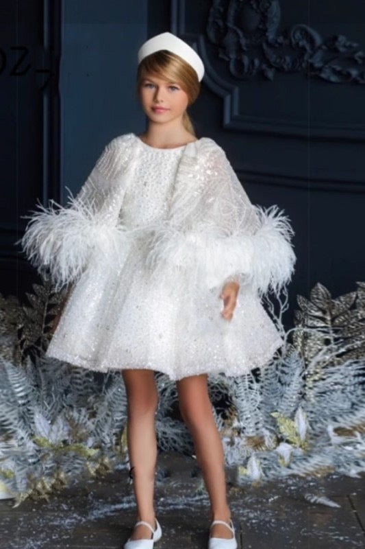 WHITE SNOW QUEEN
